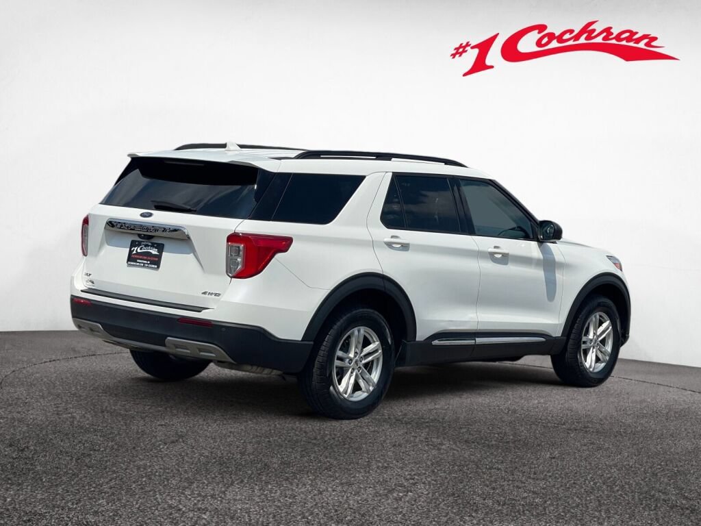 Certified 2023 Ford Explorer XLT w/ Equipment Group 202A AWD/4WD image 30