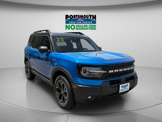 Certified 2025 Ford Bronco Sport Outer Banks w/ Outer Banks Tech Package+ AWD/4WD image 32