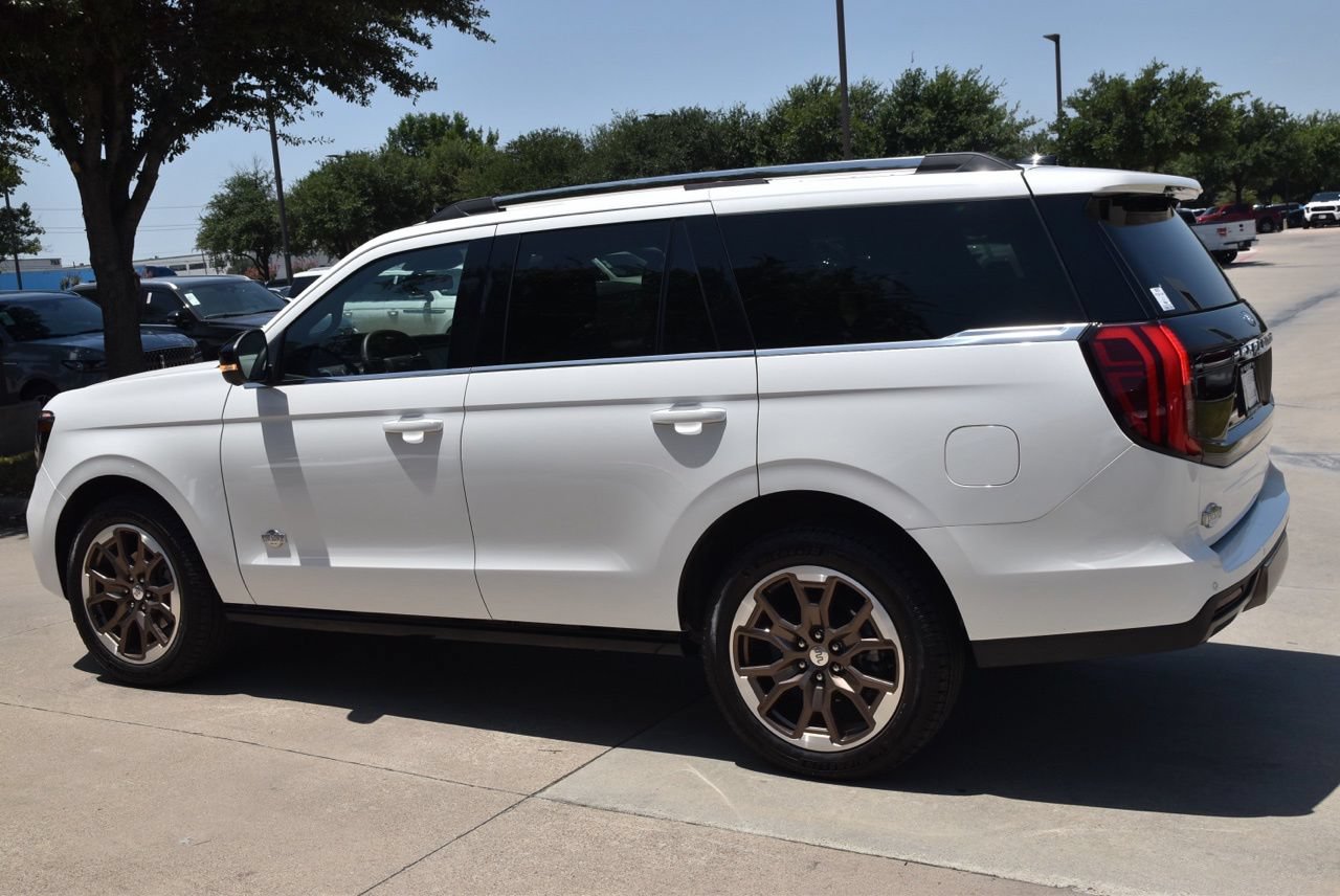 Certified 2026 Ford Expedition King Ranch AWD/4WD image 11