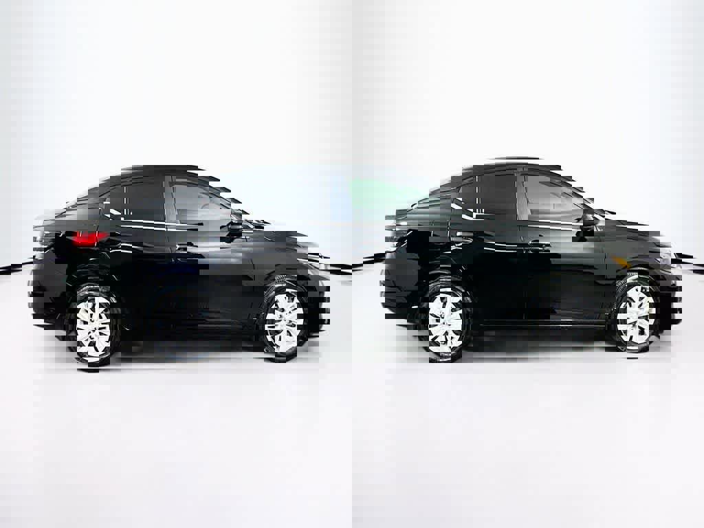 Used 2024 Nissan Sentra S image 6