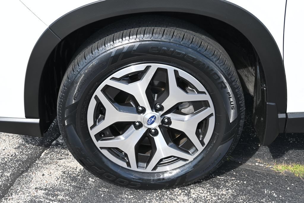 Used 2023 Subaru Forester Premium AWD/4WD image 14