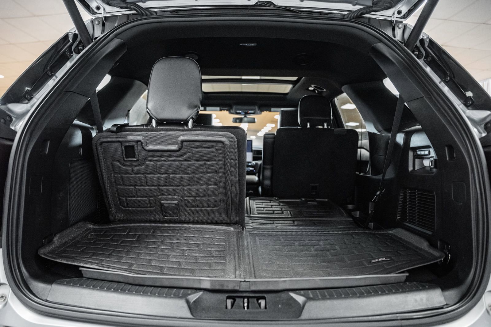 Certified 2020 Ford Explorer ST w/ ST Street Pack image 25