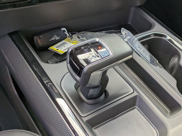 Used 2025 Chevrolet Silverado 1500 ZR2 w/ Technology Package image 24