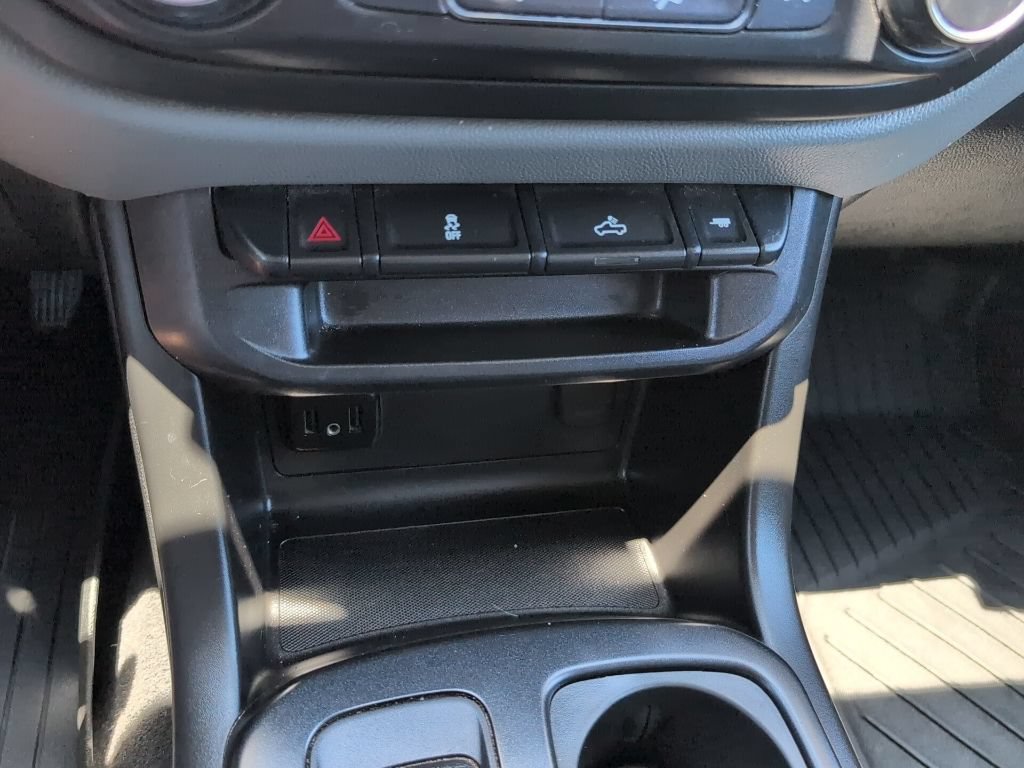 Used 2019 Chevrolet Colorado W/T w/ WT Convenience Package AWD/4WD image 17