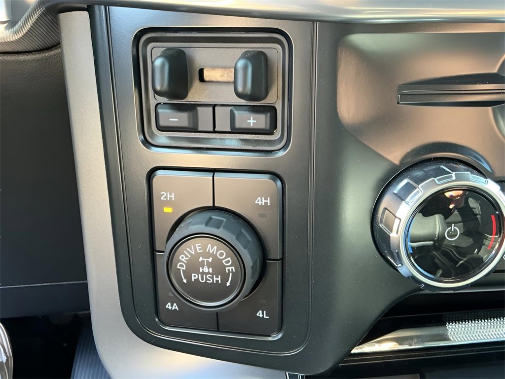 Certified 2025 Ford F150 Lariat w/ Equipment Group 502A High image 51