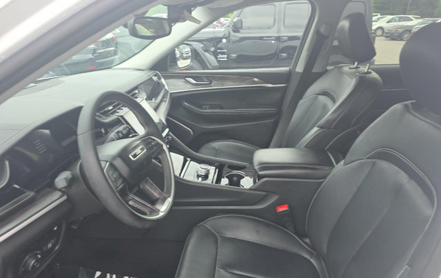 Used 2022 Jeep Grand Cherokee Limited 4xe AWD/4WD image 5