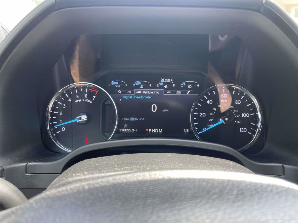Certified 2019 Ford Expedition Limited w/ Equipment Group 301A RWD image 30