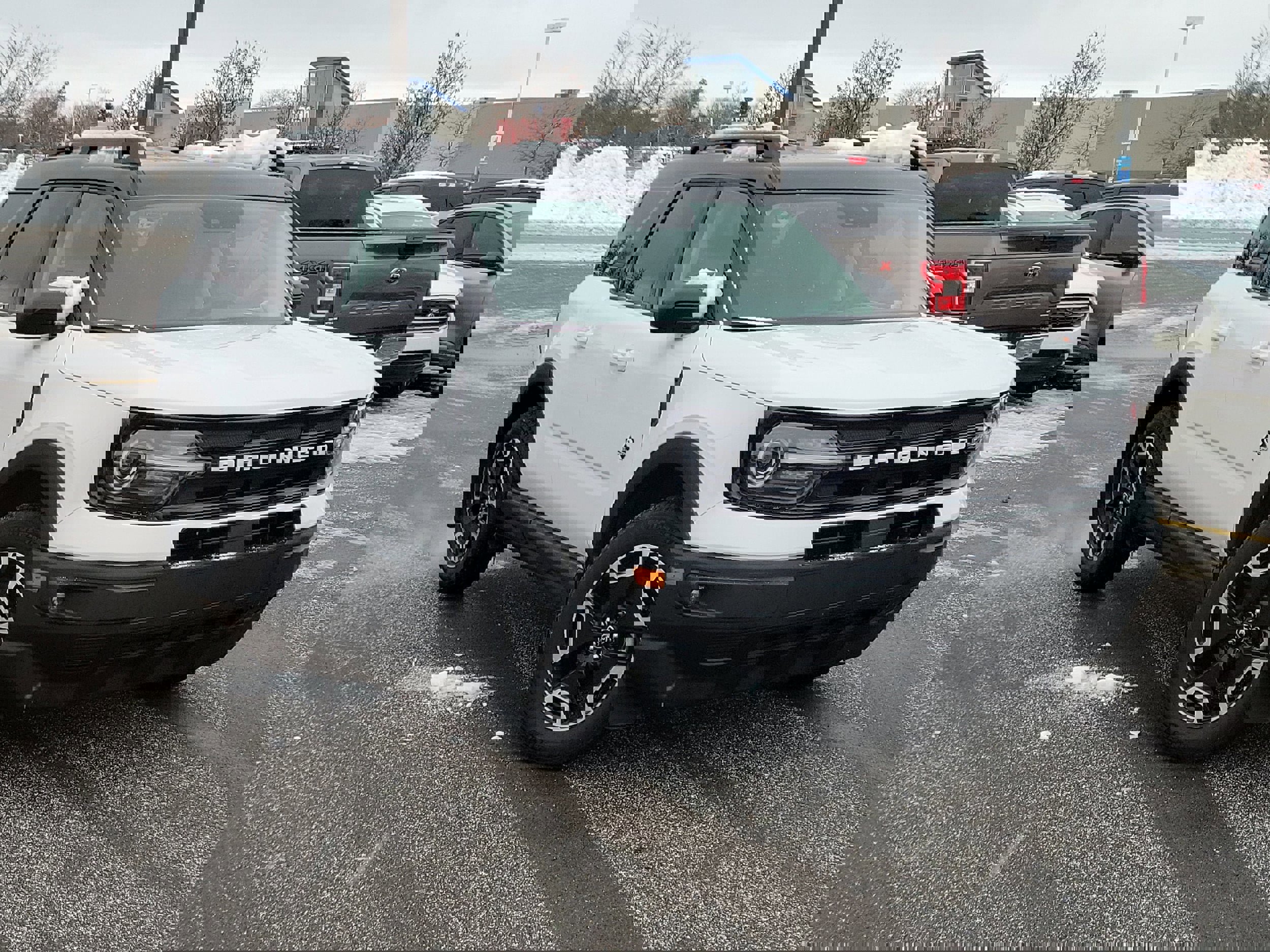 Certified 2023 Ford Bronco Sport Outer Banks w/ Tech Package image 32