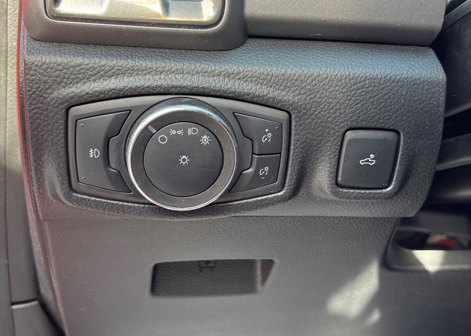 Certified 2020 Ford Ranger XLT w/ Equipment Group 301A Mid image 29