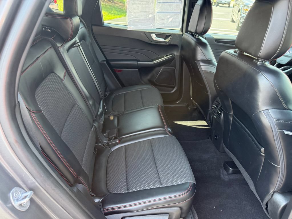 Certified 2023 Ford Escape ST-Line w/ Tech Pack #1 AWD/4WD image 19