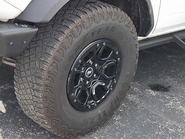 Certified 2023 Ford Bronco Wildtrak AWD/4WD image 4