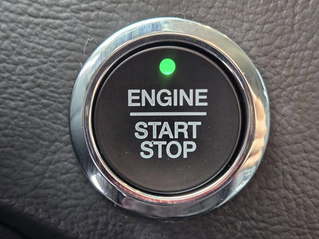 Certified 2021 Ford Edge SEL w/ Convenience Package image 18