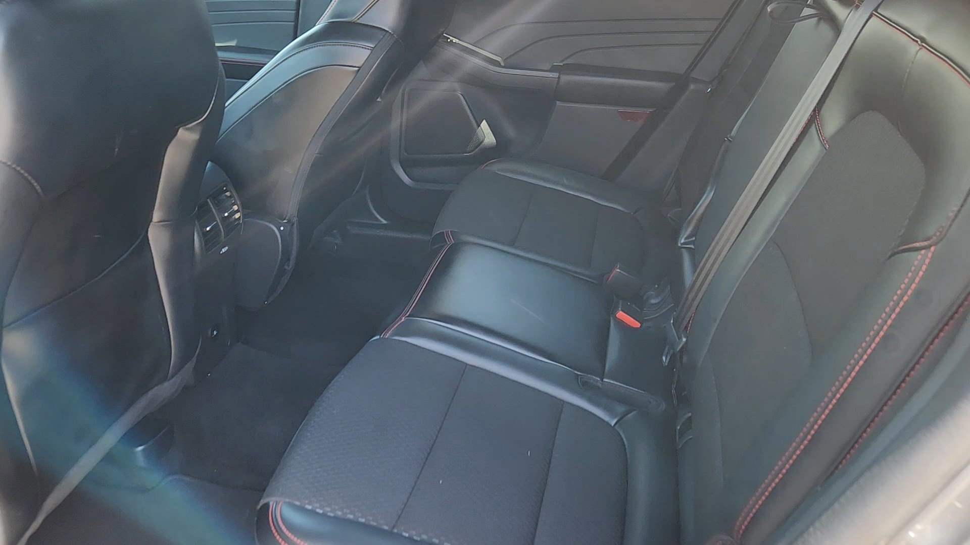 Certified 2025 Ford Escape ST-Line AWD/4WD image 23