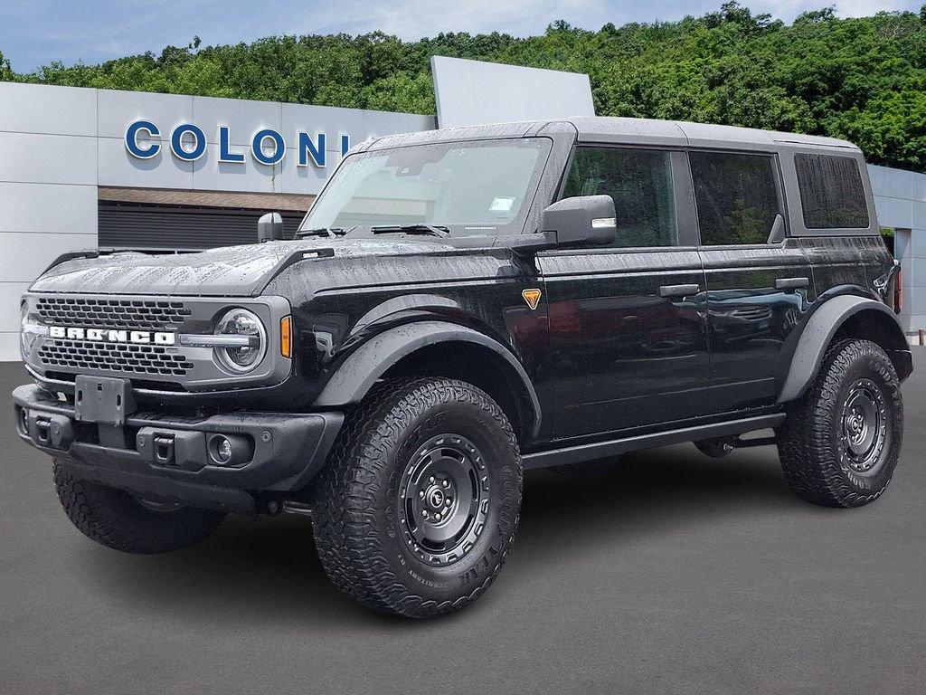 Certified 2025 Ford Bronco Badlands AWD/4WD image 3