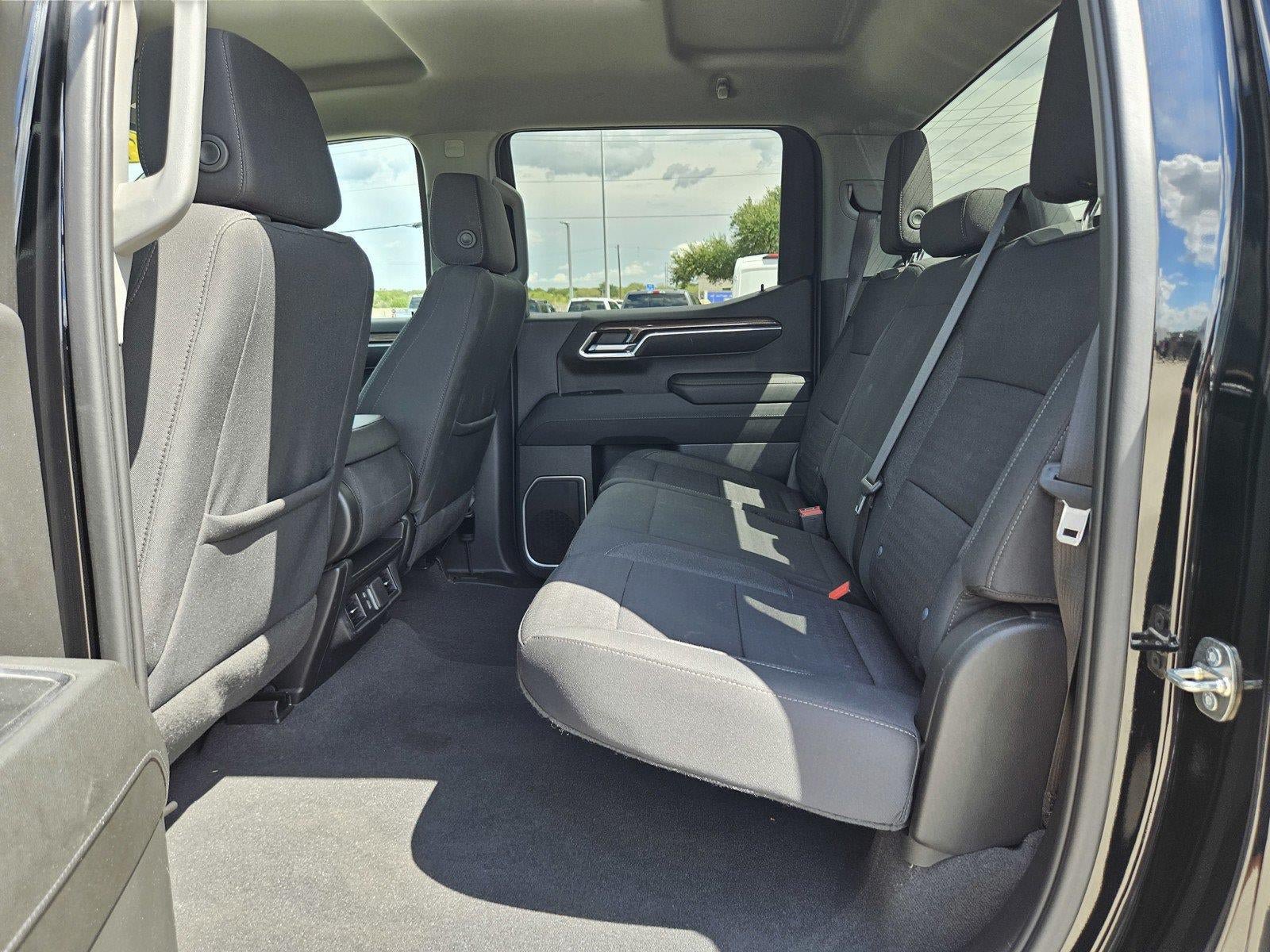 Used 2023 Chevrolet Silverado 1500 LT AWD/4WD image 10