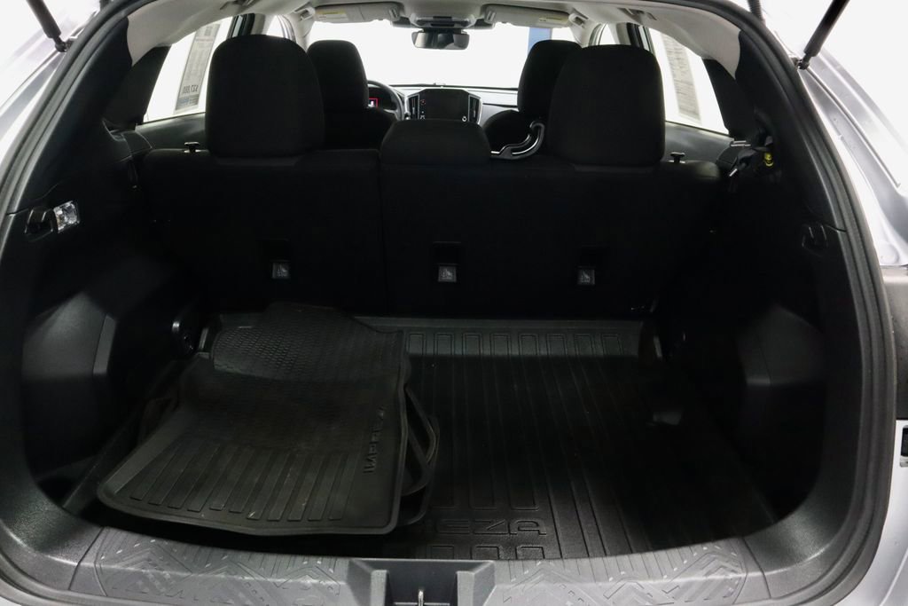 Used 2025 Subaru Impreza 2.0i Sport image 13