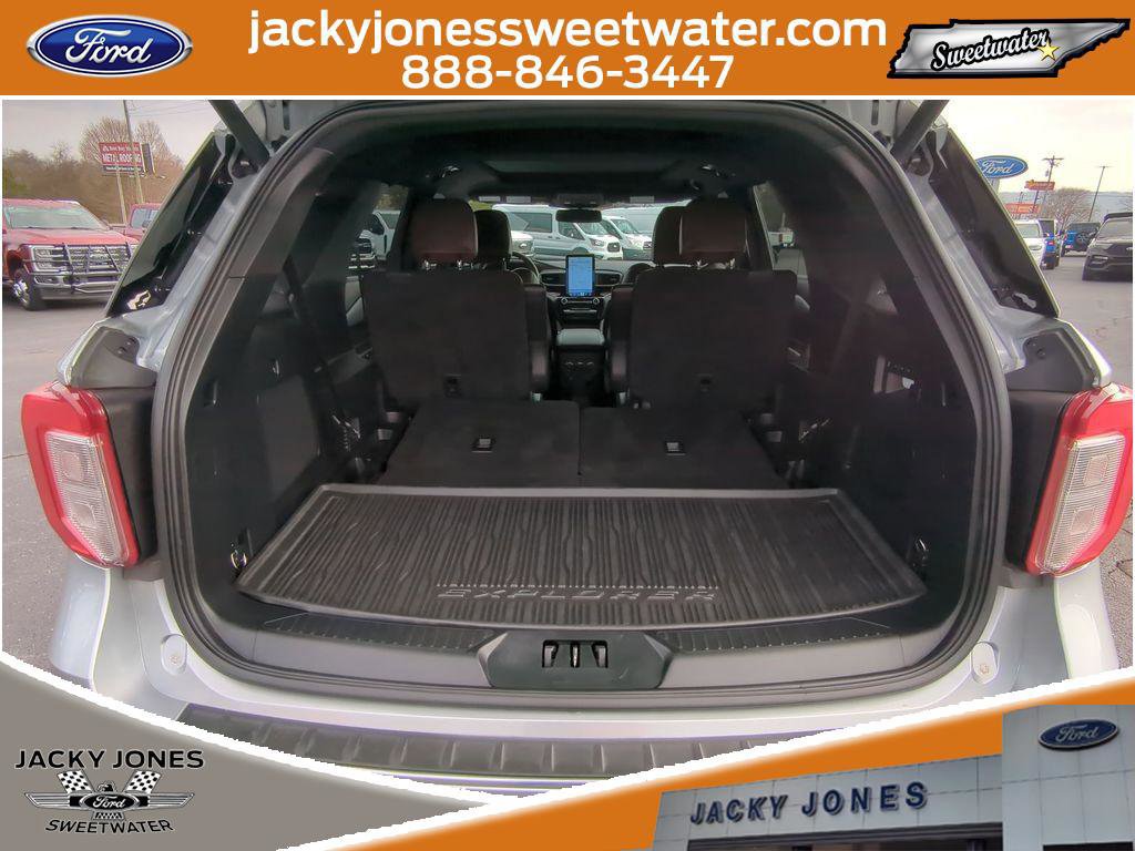 Certified 2023 Ford Explorer Platinum w/ Technology Package image 23