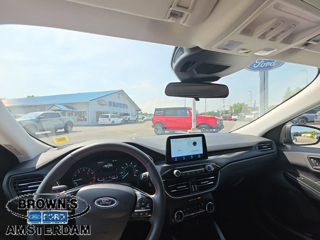 Certified 2022 Ford Escape SEL w/ SEL Stealth AWD Package image 2