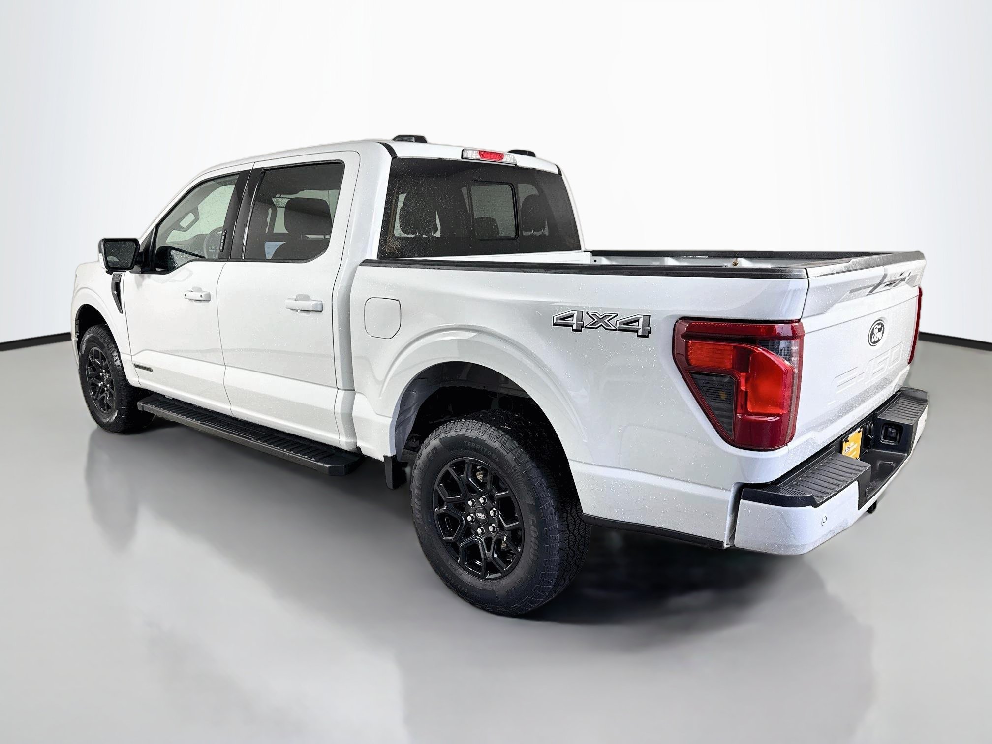 Certified 2024 Ford F150 XLT w/ Equipment Group 302A MID AWD/4WD image 5