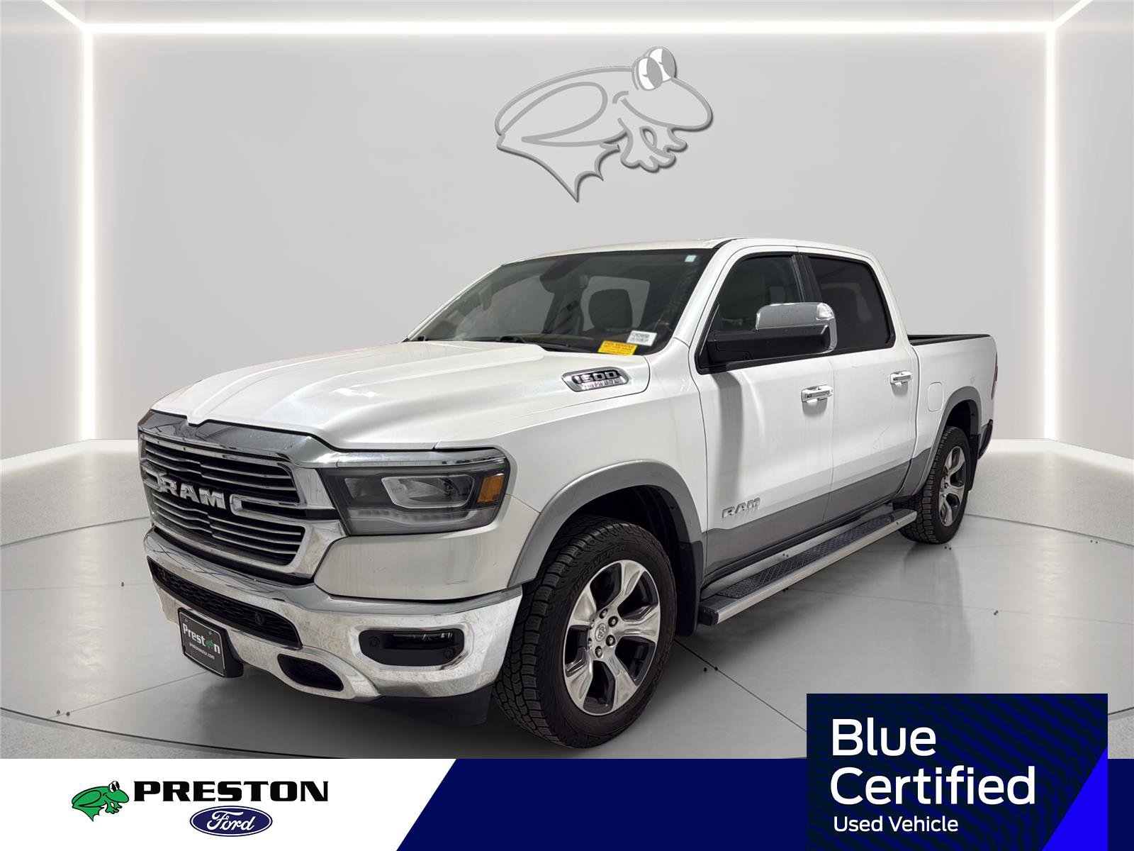 Used 2019 RAM 1500 Laramie AWD/4WD image 1