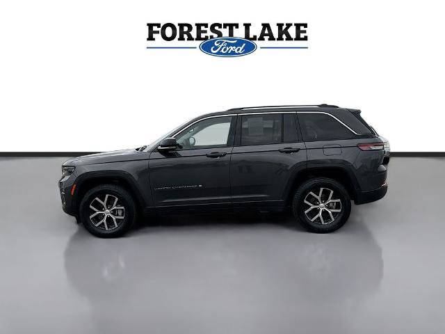 Used 2023 Jeep Grand Cherokee Limited AWD/4WD image 4