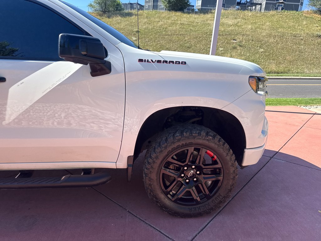 Used 2023 Chevrolet Silverado 1500 RST w/ Redline Edition AWD/4WD image 31