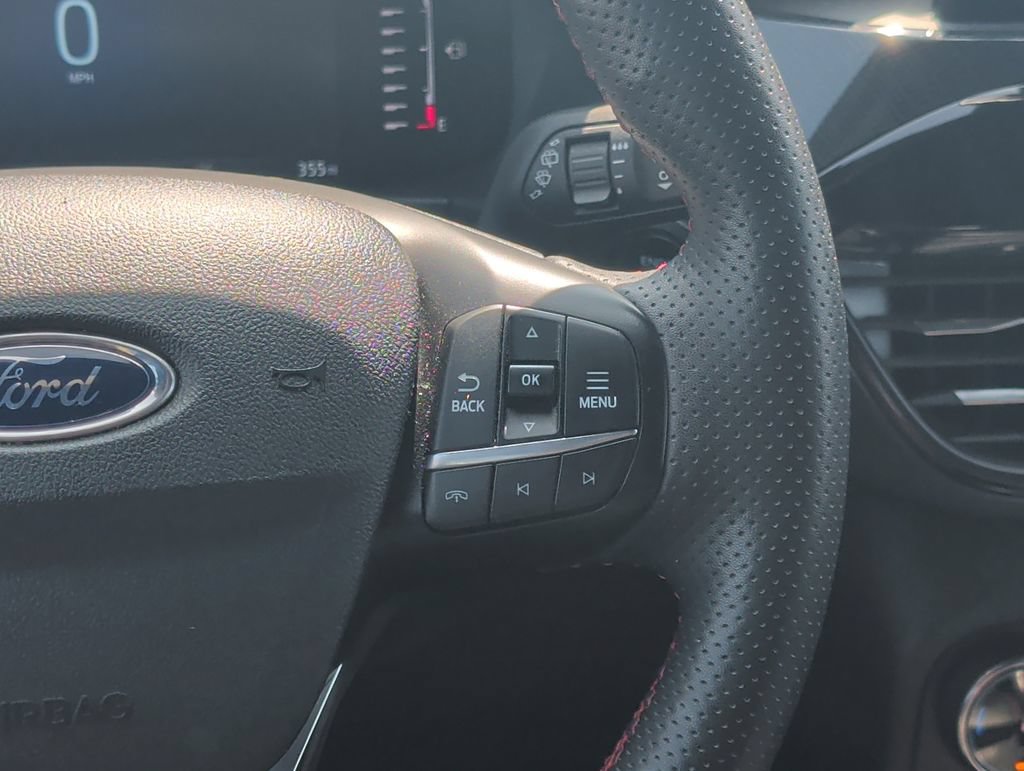 Certified 2023 Ford Escape ST-Line AWD/4WD image 25