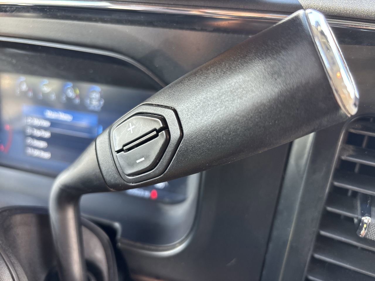 Certified 2023 Ford F250 Lariat w/ Sport Appearance Package image 31