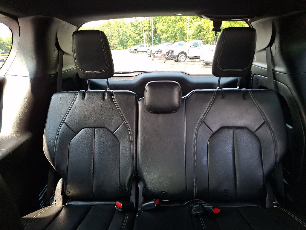 Used 2020 Chrysler Pacifica Touring-L w/ Advanced Safetytec Group AWD/4WD image 14
