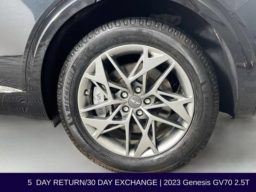 Used 2023 Genesis GV70 2.5T w/ Select Package AWD/4WD image 36