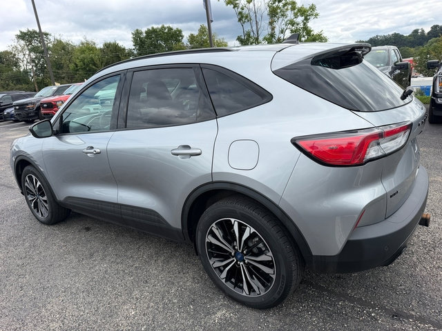 Certified 2022 Ford Escape SEL w/ SEL Stealth AWD Package image 4