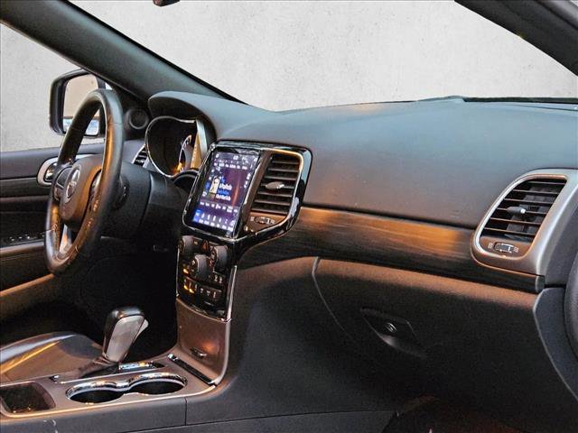 Used 2020 Jeep Grand Cherokee Altitude AWD/4WD image 19