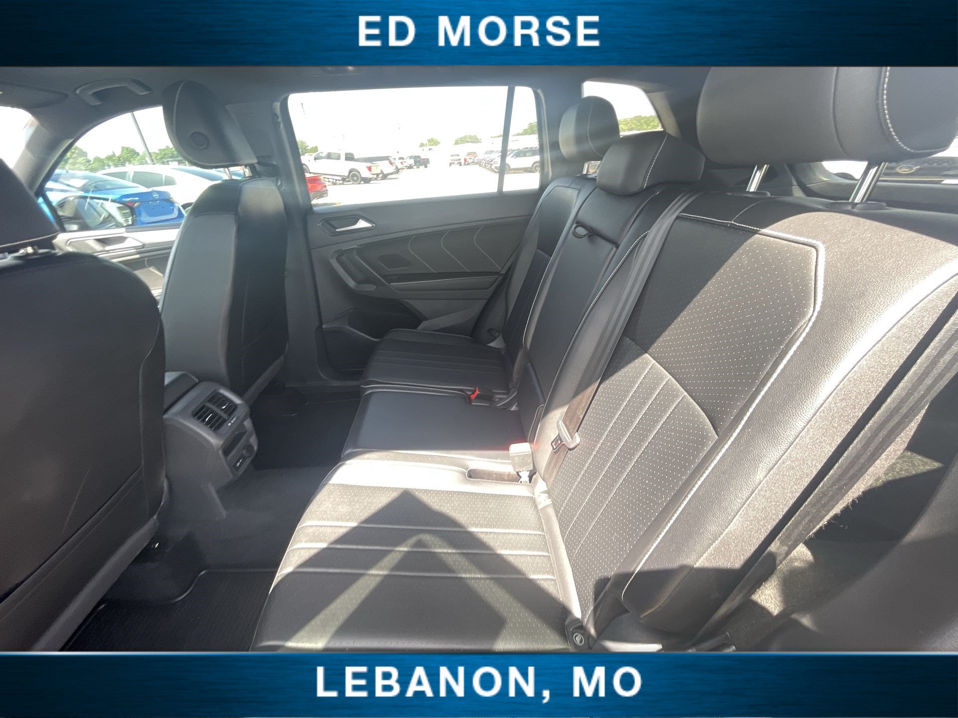 Used 2024 Volkswagen Tiguan SE R-Line AWD/4WD image 23