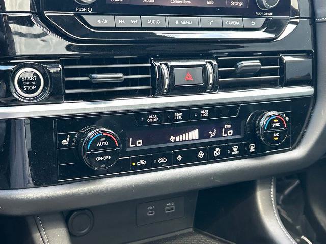 Used 2024 Nissan Pathfinder SV w/ SV Premium Package FWD image 34