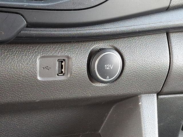 Certified 2022 Ford Transit 250 Low Roof image 21