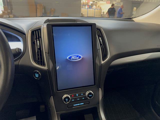 Certified 2023 Ford Edge SEL w/ Convenience Package AWD/4WD image 11