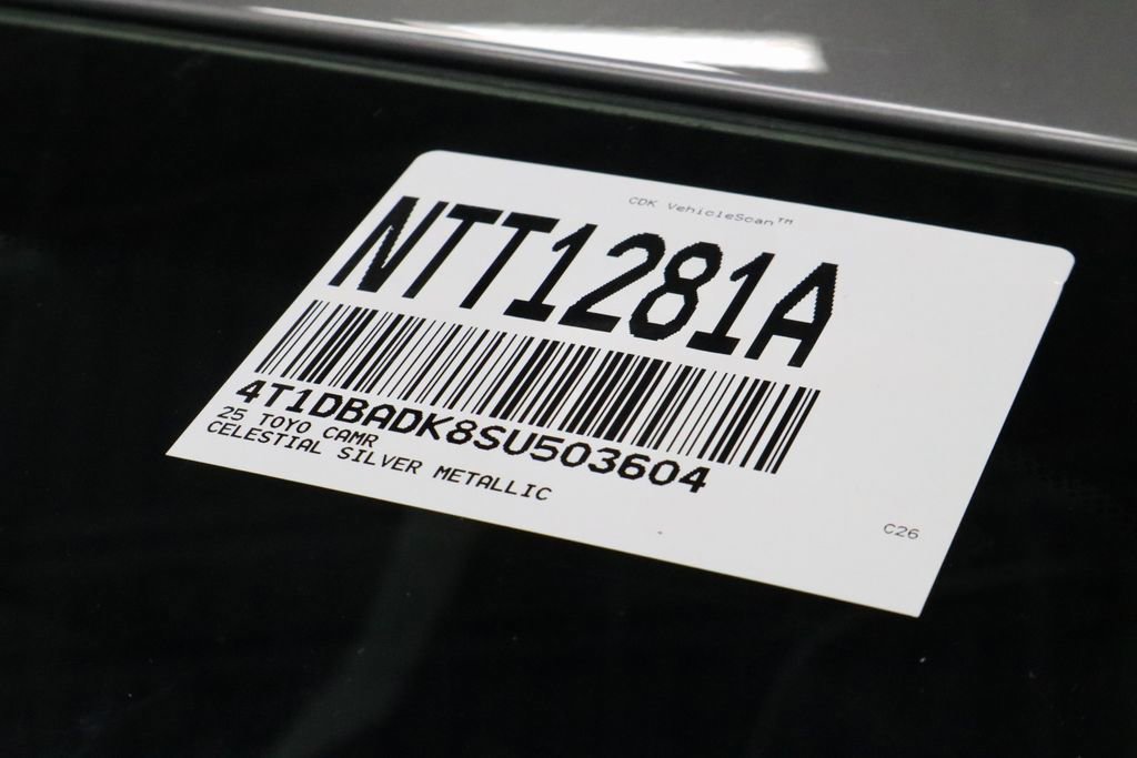 Used 2025 Toyota Camry SE AWD/4WD image 33