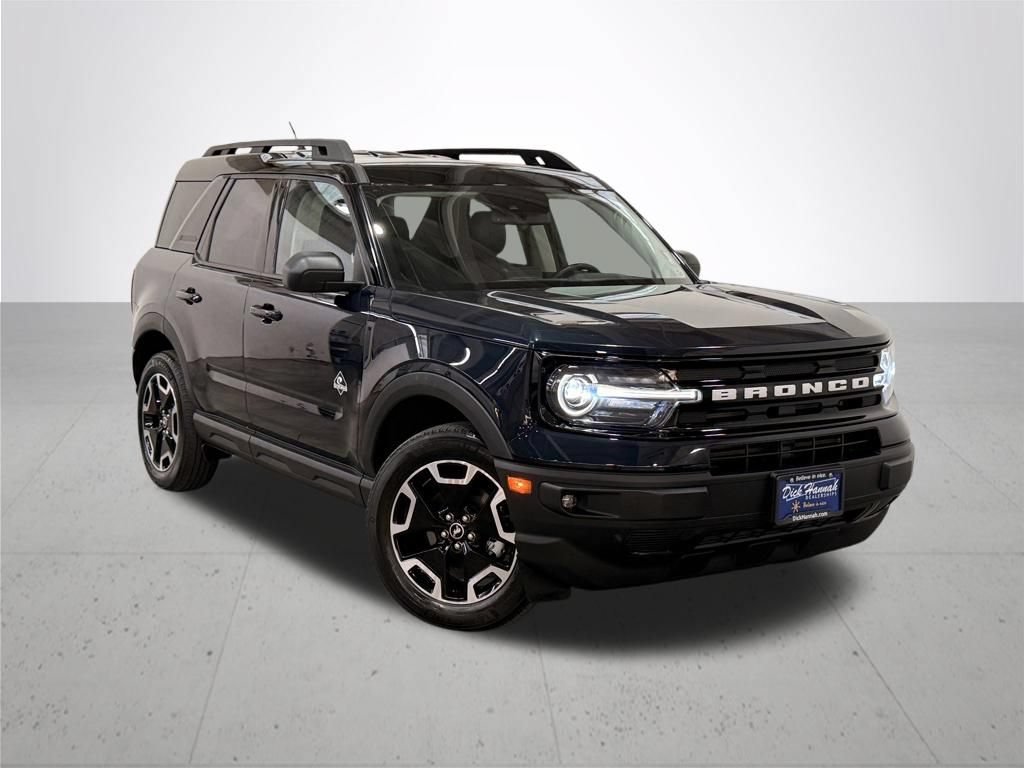 Certified 2023 Ford Bronco Sport Outer Banks AWD/4WD image 8