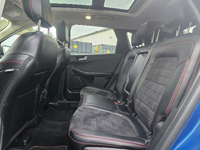 Certified 2022 Ford Escape SEL w/ SEL Stealth AWD Package image 10