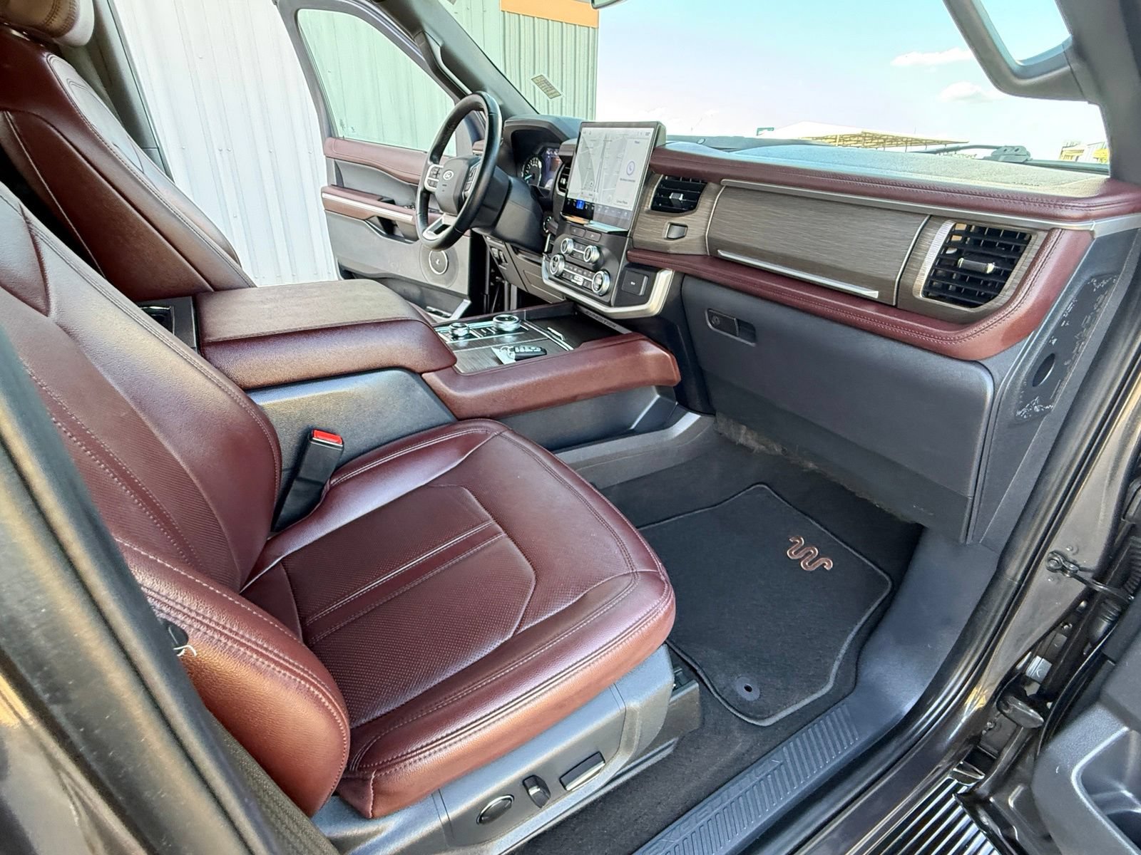 Certified 2024 Ford Expedition Max Limited AWD/4WD image 18