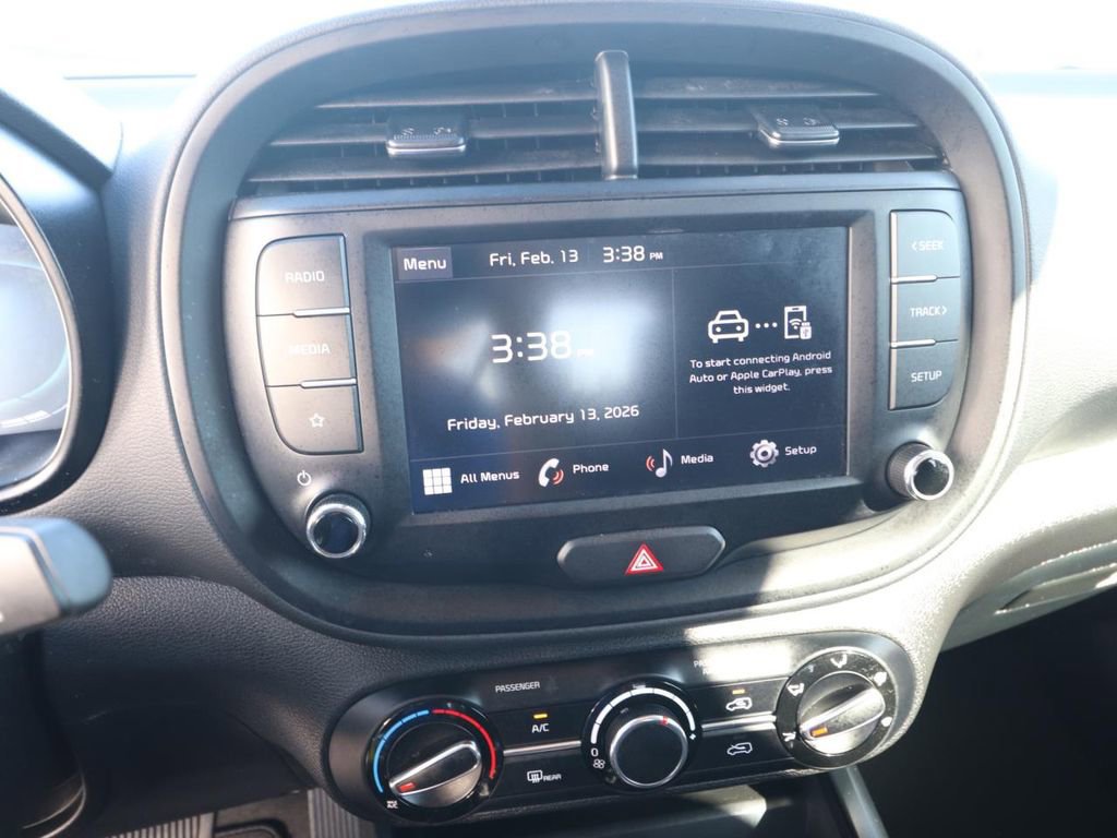 Used 2025 Kia Soul LX w/ LX Technology Package image 19