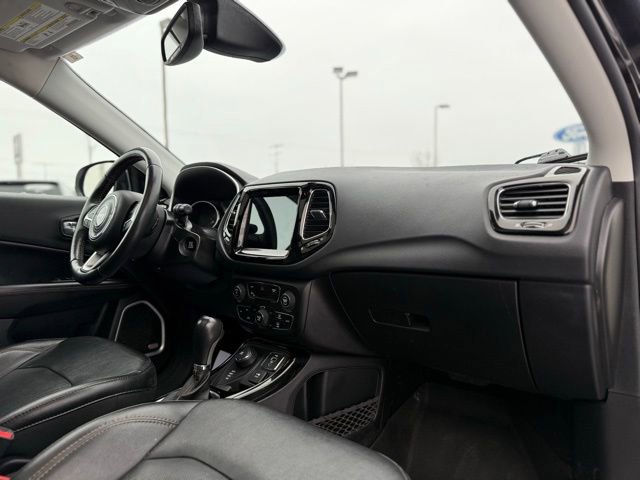 Used 2019 Jeep Compass Limited w/ Safety & Security Group image 24