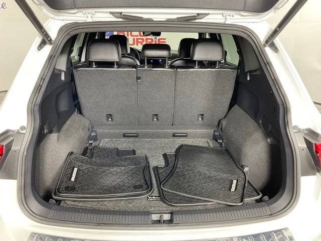 Used 2022 Volkswagen Tiguan SEL R-Line image 11