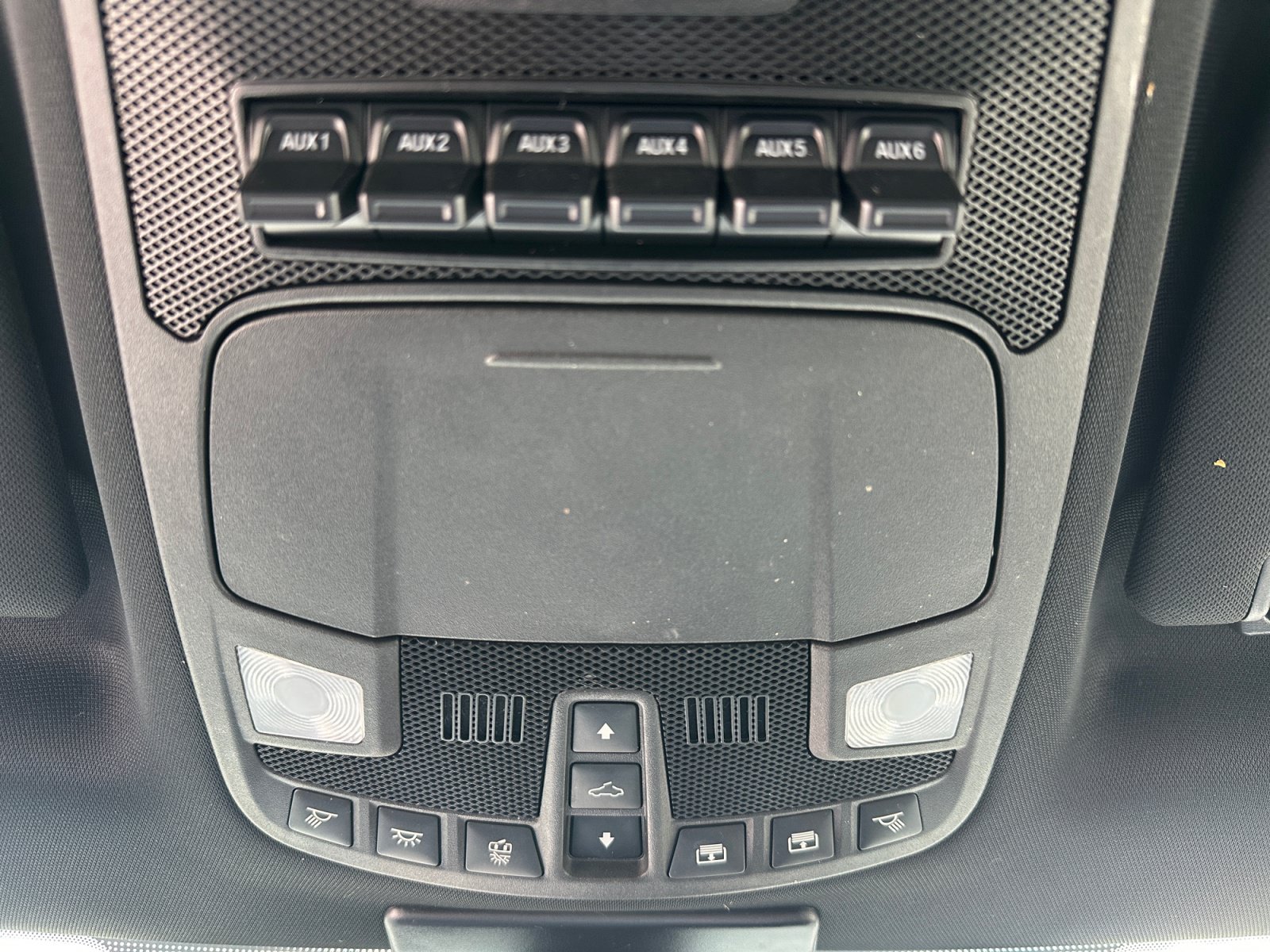 Certified 2019 Ford F250 Platinum w/ Platinum Ultimate Package AWD/4WD image 32