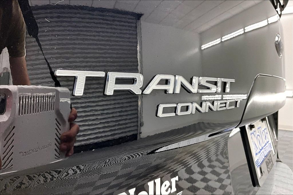 Certified 2023 Ford Transit Connect Titanium w/ Trailer Tow Package FWD image 8
