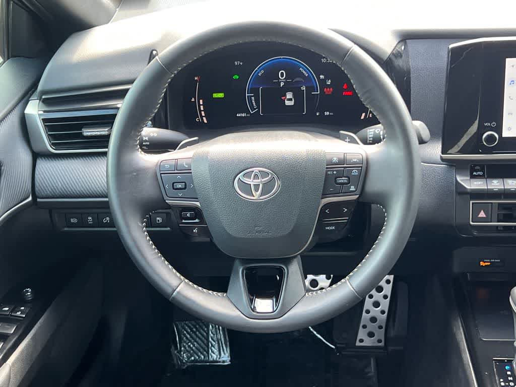 Used 2025 Toyota Camry SE w/ Convenience Package FWD image 22