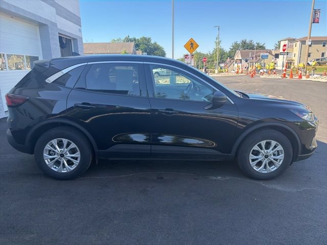 Certified 2023 Ford Escape Active AWD/4WD image 7