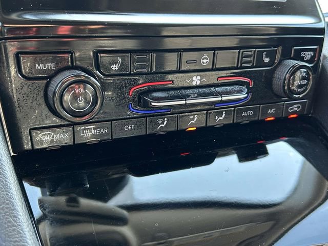 Used 2023 Jeep Grand Cherokee L Laredo w/ Luxury Tech Group I AWD/4WD image 25