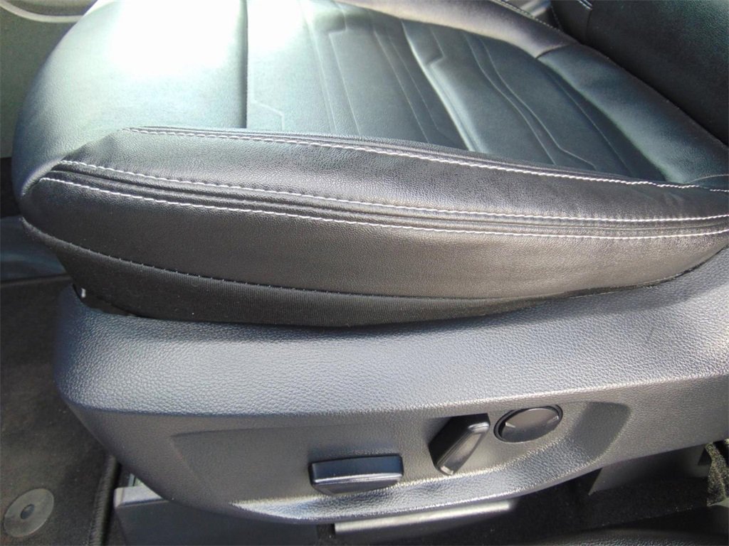 Certified 2024 Ford Ranger Lariat w/ Trailer Tow Package image 16