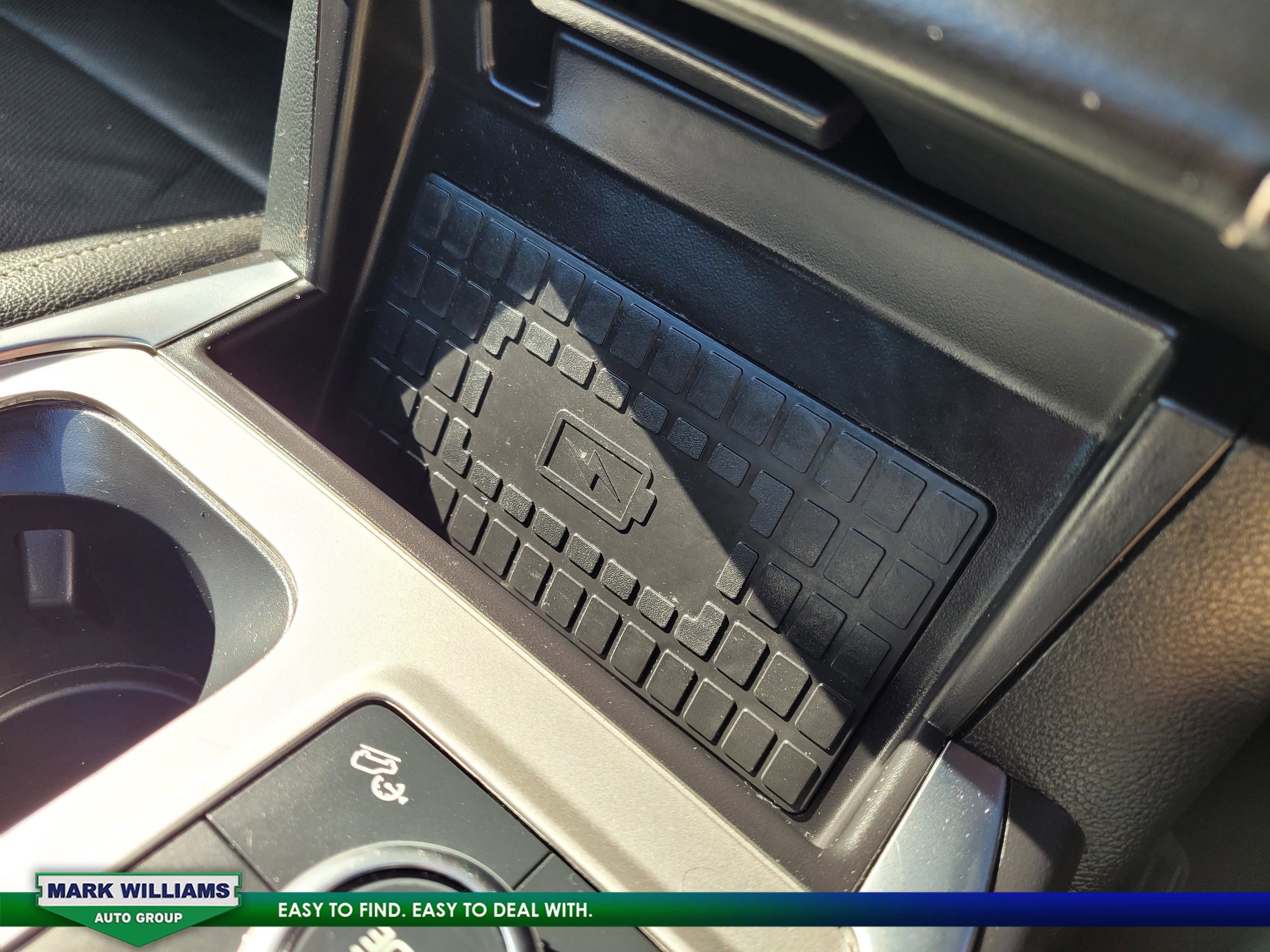 Certified 2022 Ford Explorer Limited w/ Equipment Group 301A image 33